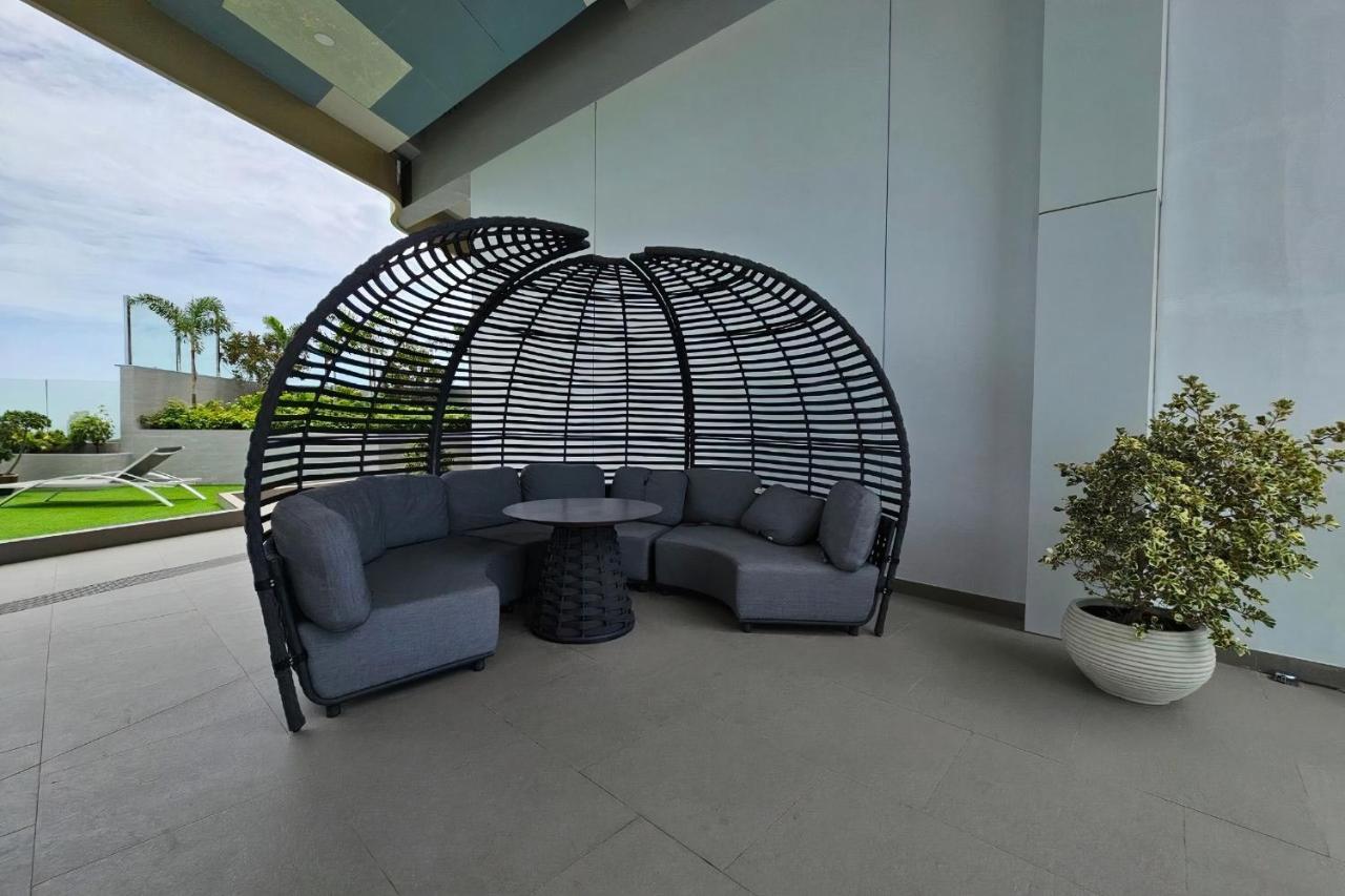 Luxury Sea View Room Beach Front Luxury Jomtien Beach Exterior foto